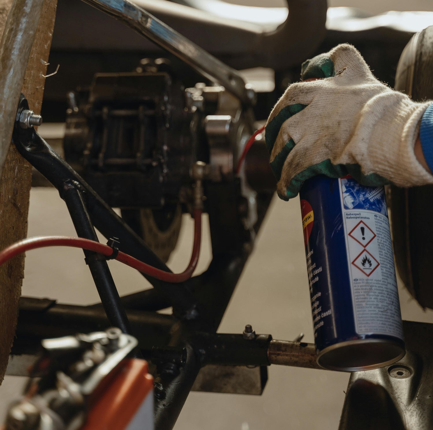 WORKSHOP CONSUMABLES AND SERVICE LUBRICANTS